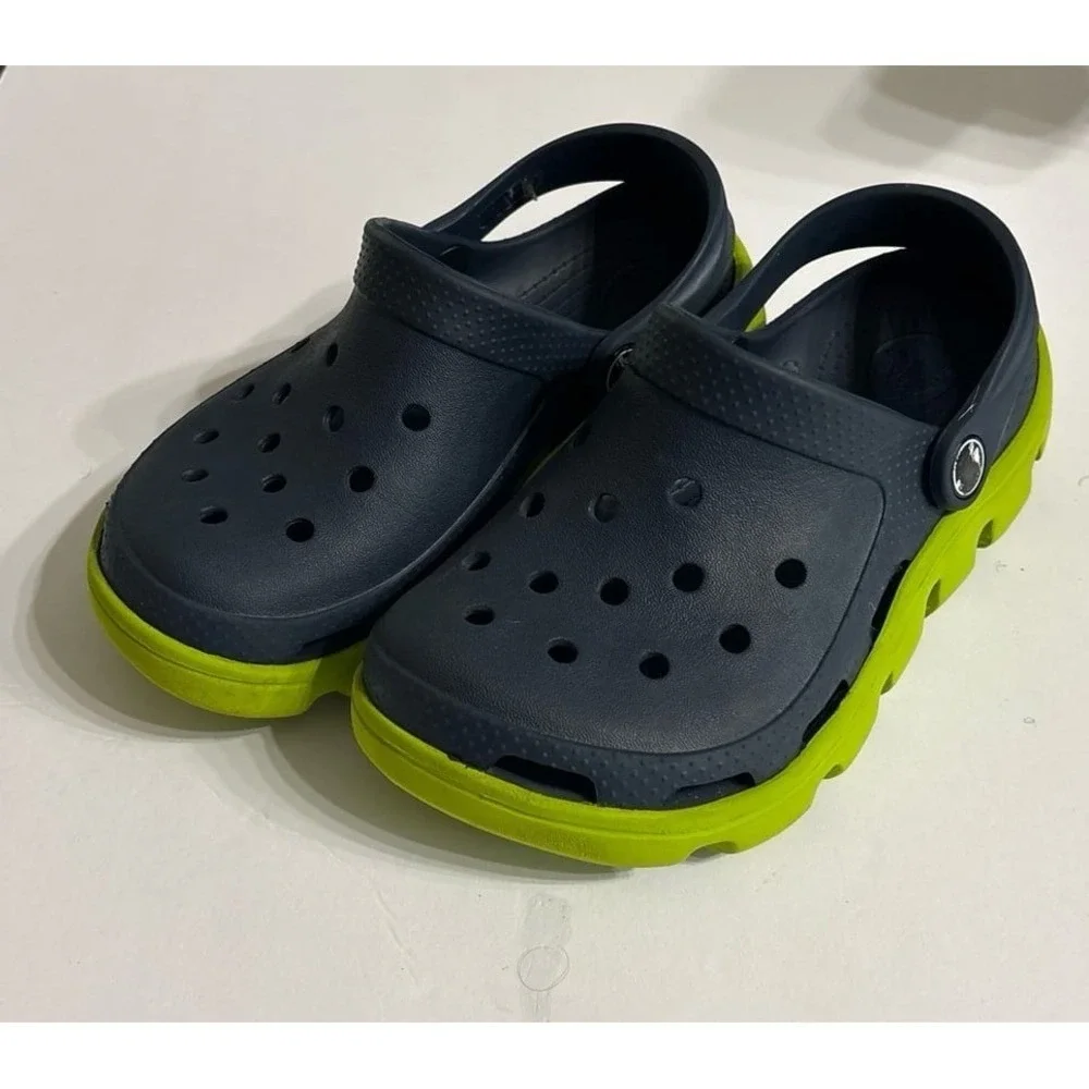 Crocs Unisex Duet Sport Clogs (size J2) Navy & Green